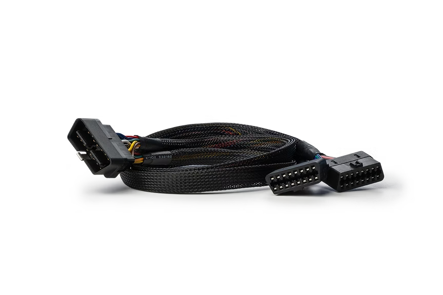 OBD-II Y-Splitter-Kabel mit zwei Buchsen und einem Stecker, 67 cm